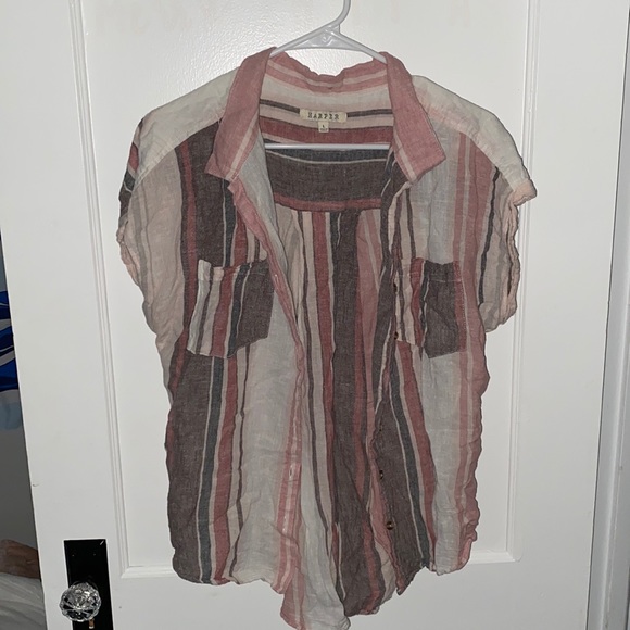 Cute picnic top - Picture 1 of 2